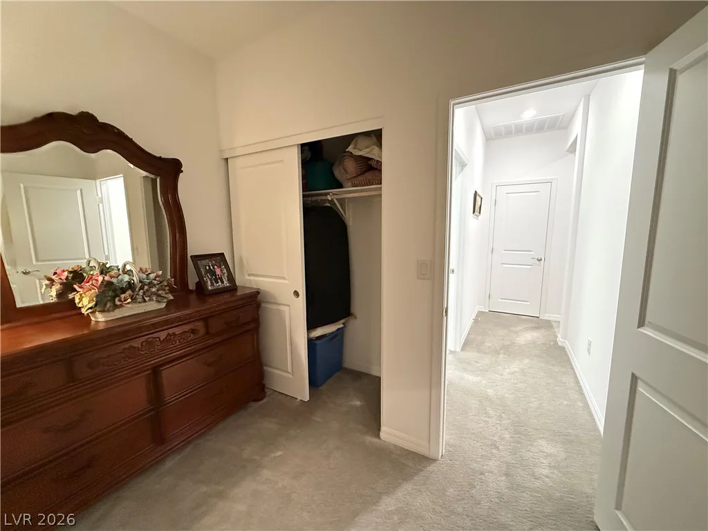 9585 Sard, Las Vegas, NV 89143