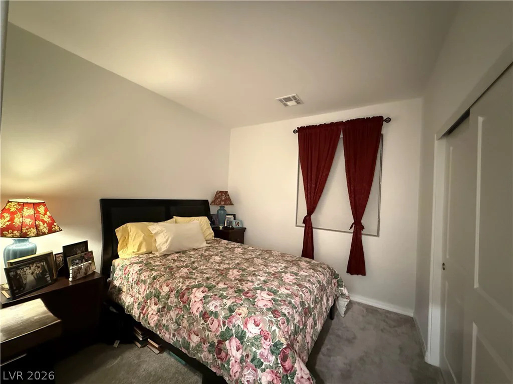 9585 Sard, Las Vegas, NV 89143