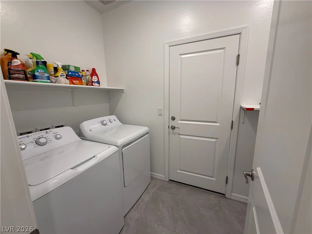 9585 Sard, Las Vegas, NV 89143