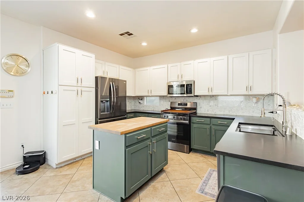 1106 Cypress Falls, North Las Vegas, NV 89081