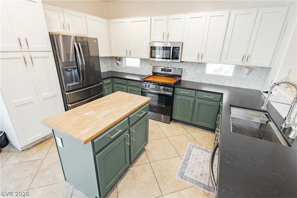 1106 Cypress Falls, North Las Vegas, NV 89081