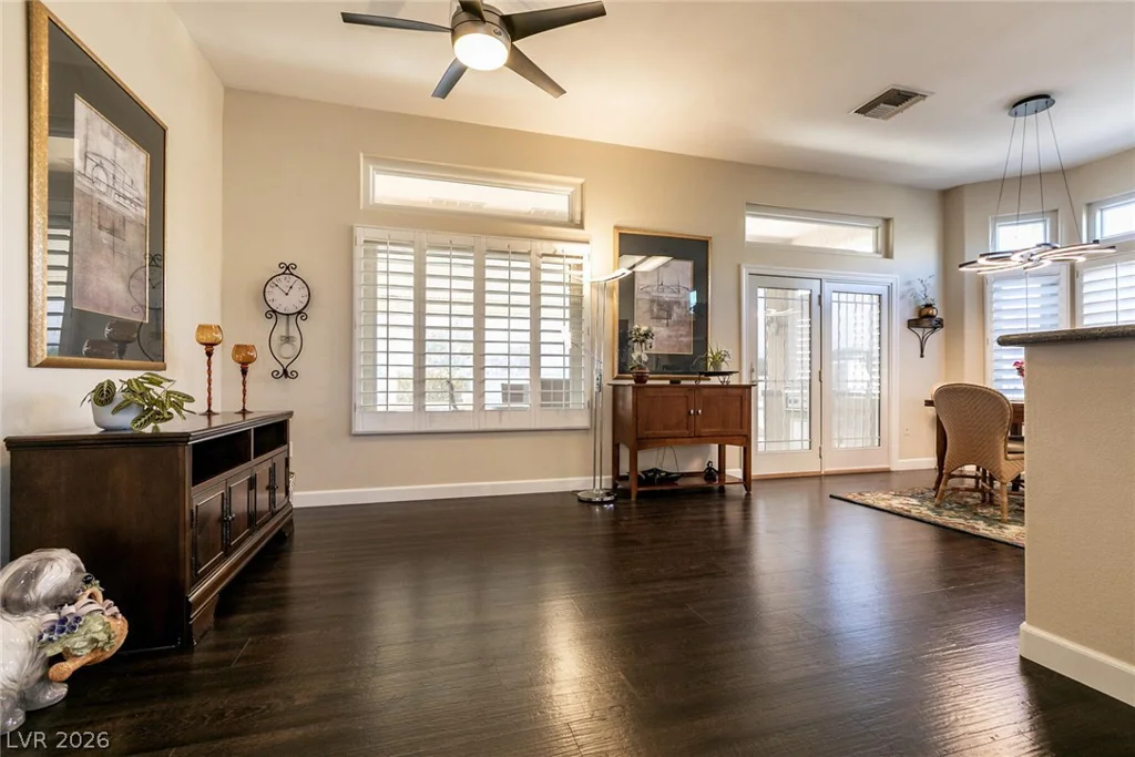 1901 Capestone, Las Vegas, NV 89134