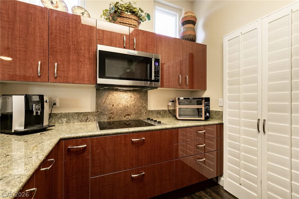 1901 Capestone, Las Vegas, NV 89134