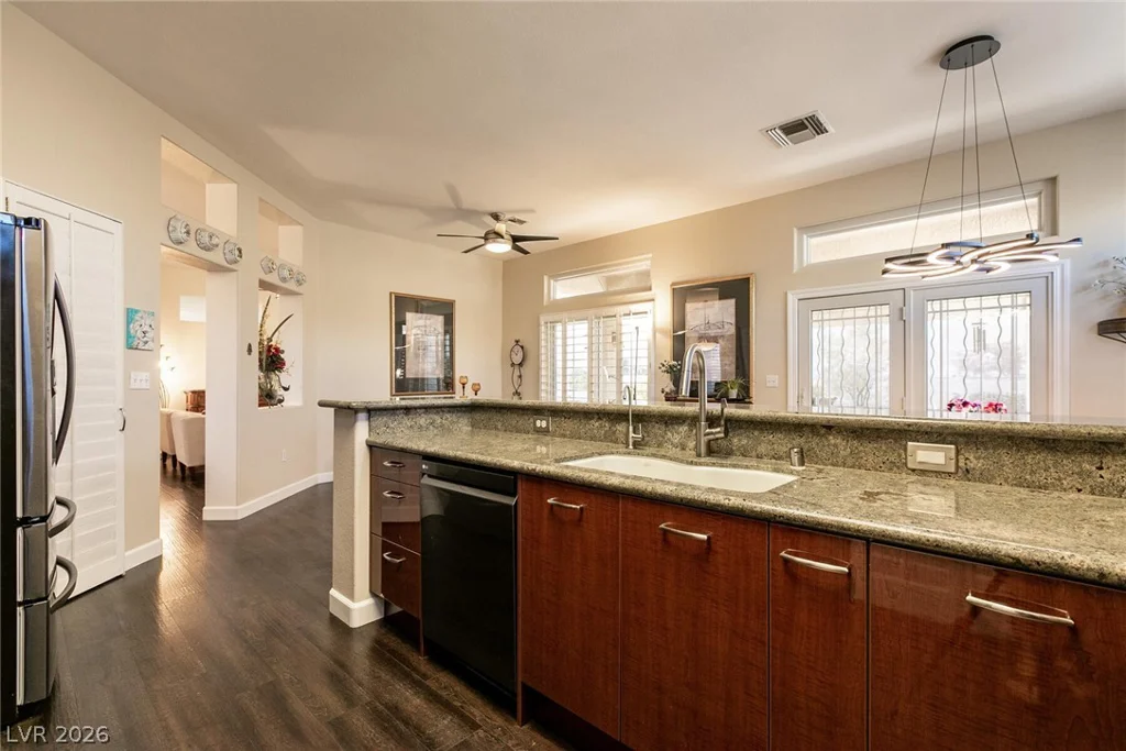 1901 Capestone, Las Vegas, NV 89134