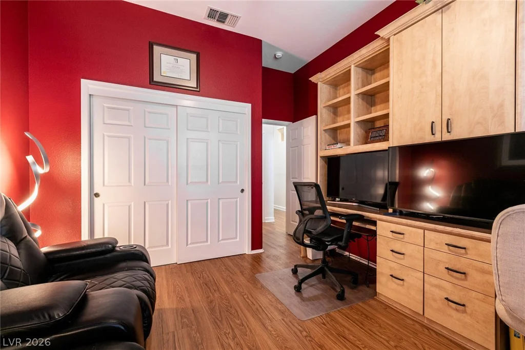 1901 Capestone, Las Vegas, NV 89134