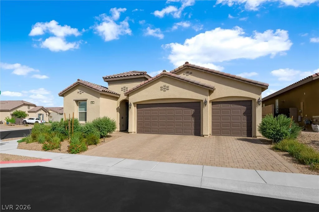 602 Desert Bluebell, Henderson, NV 89011