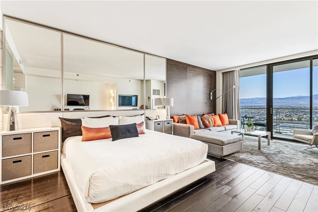 4381 Flamingo, Las Vegas, NV 89103