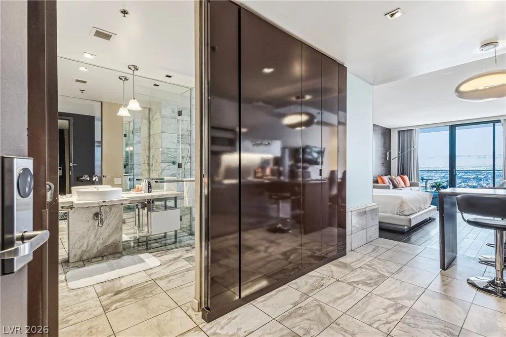 4381 Flamingo, Las Vegas, NV 89103