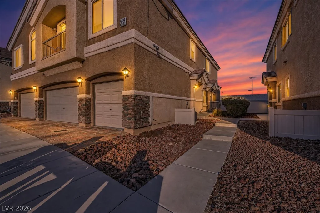 6637 Lookout Lodge, North Las Vegas, NV 89084