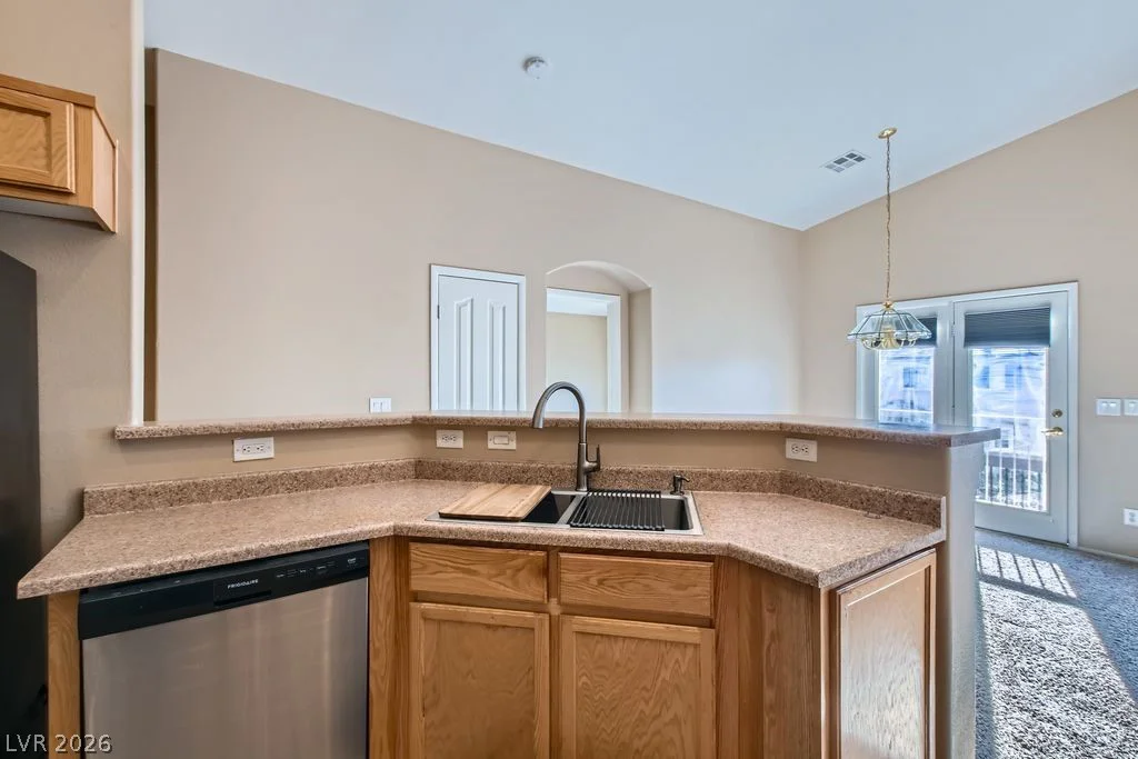6637 Lookout Lodge, North Las Vegas, NV 89084