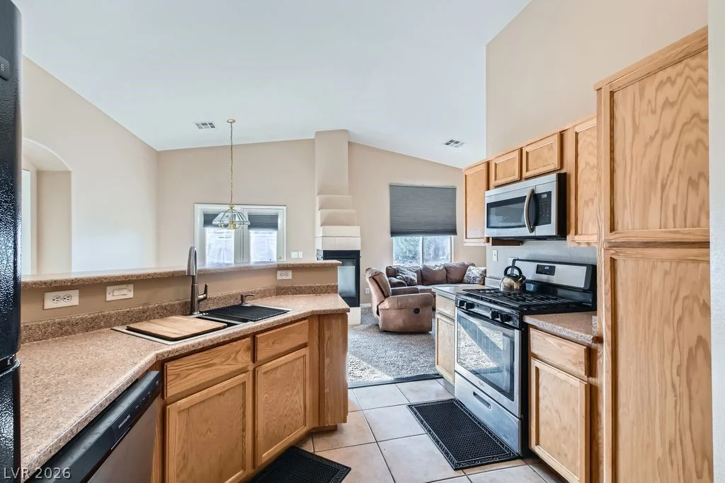 6637 Lookout Lodge, North Las Vegas, NV 89084