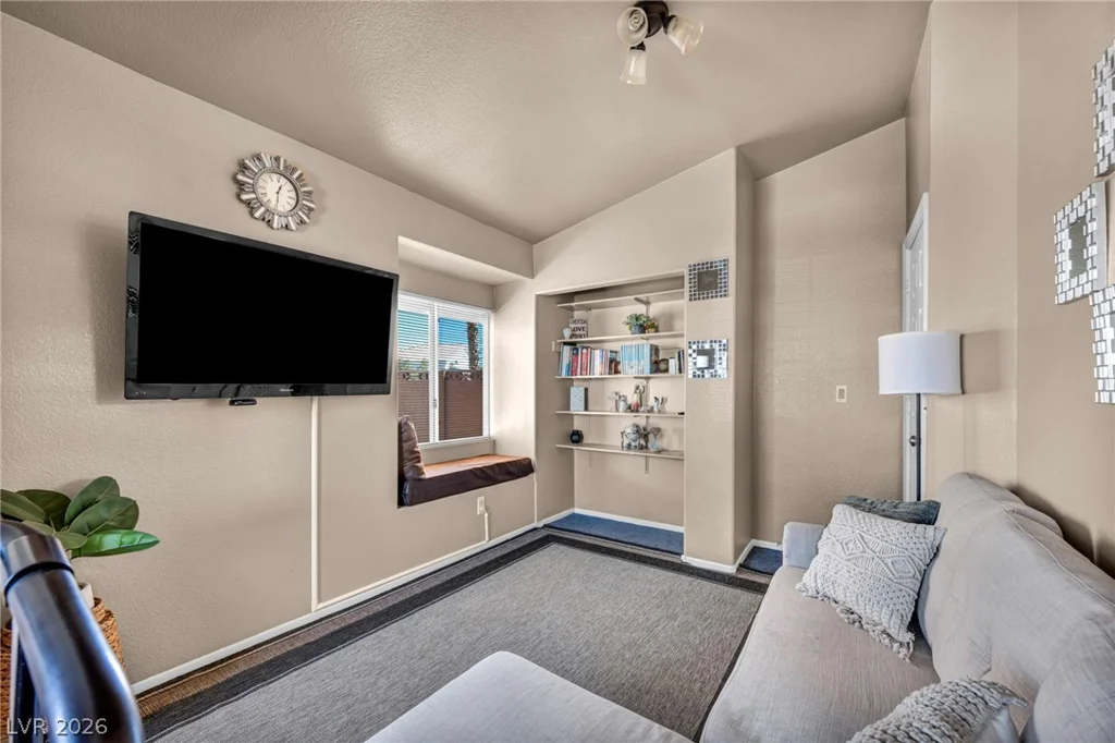 3702 Bizet, North Las Vegas, NV 89032