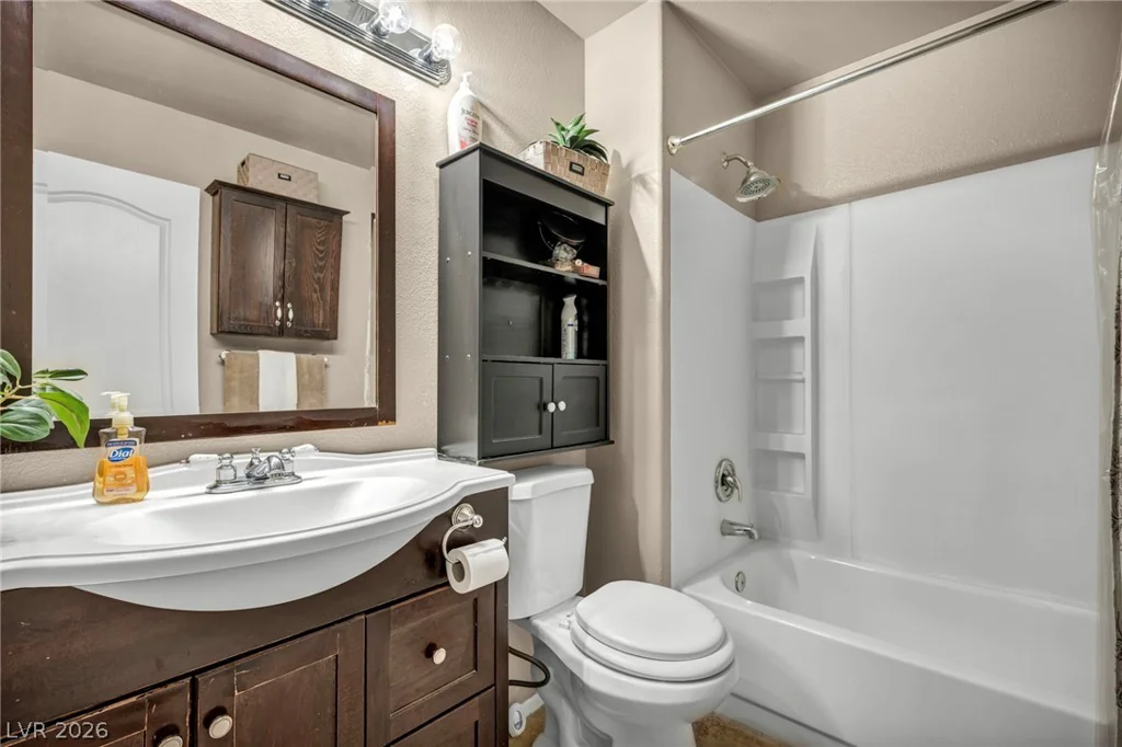 3702 Bizet, North Las Vegas, NV 89032