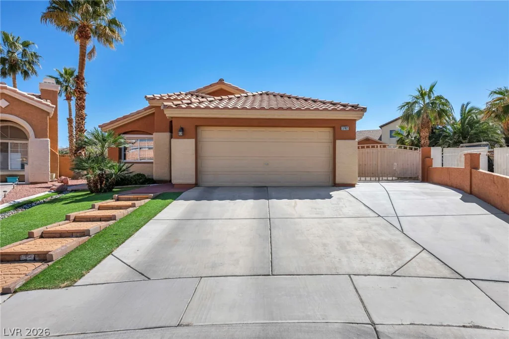 3702 Bizet, North Las Vegas, NV 89032