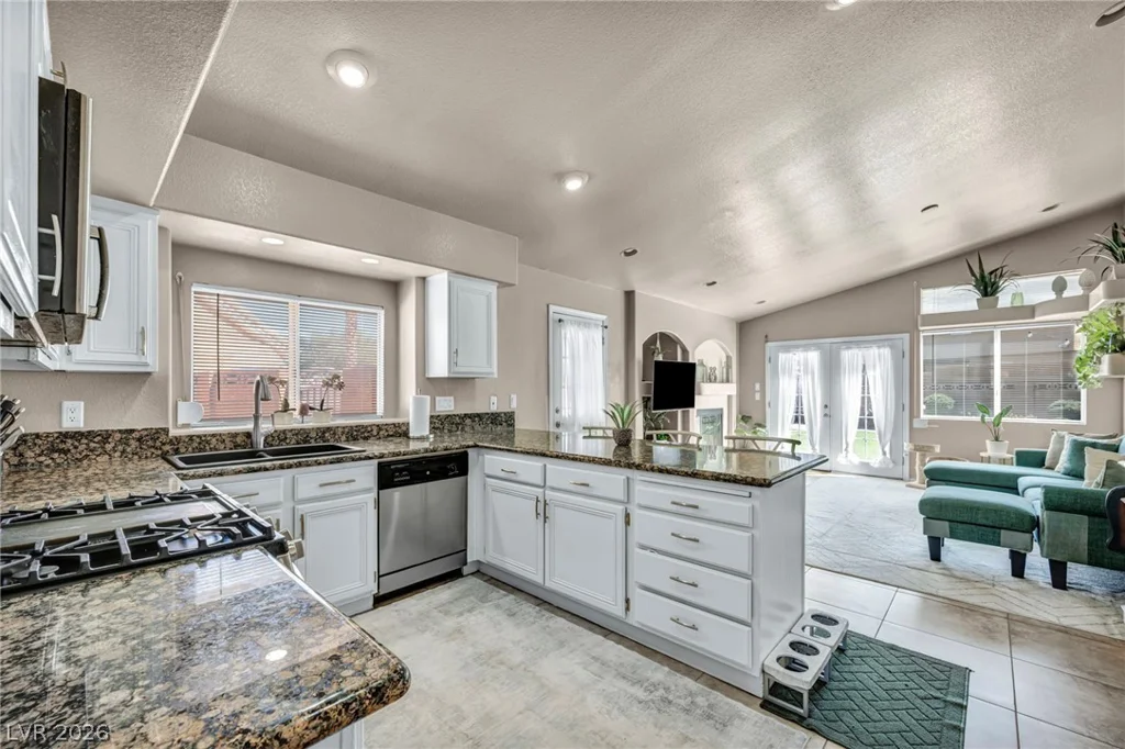 3702 Bizet, North Las Vegas, NV 89032