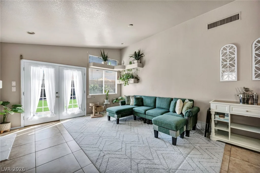3702 Bizet, North Las Vegas, NV 89032