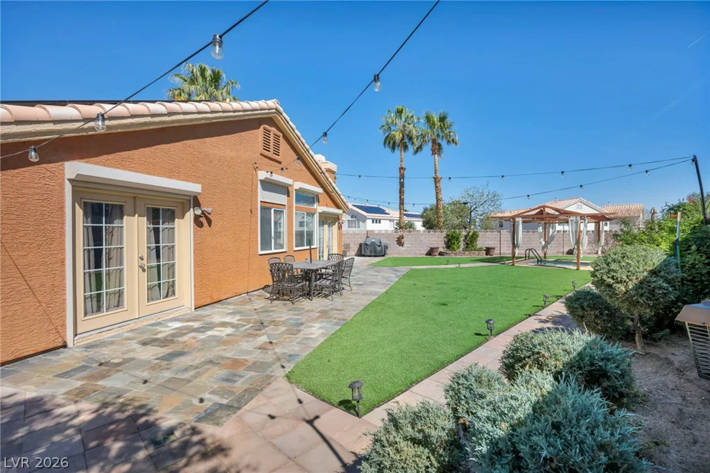 3702 Bizet, North Las Vegas, NV 89032
