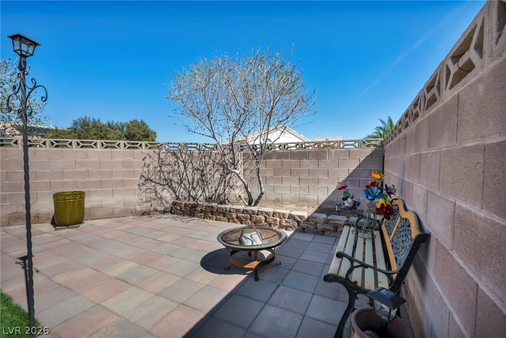 3702 Bizet, North Las Vegas, NV 89032