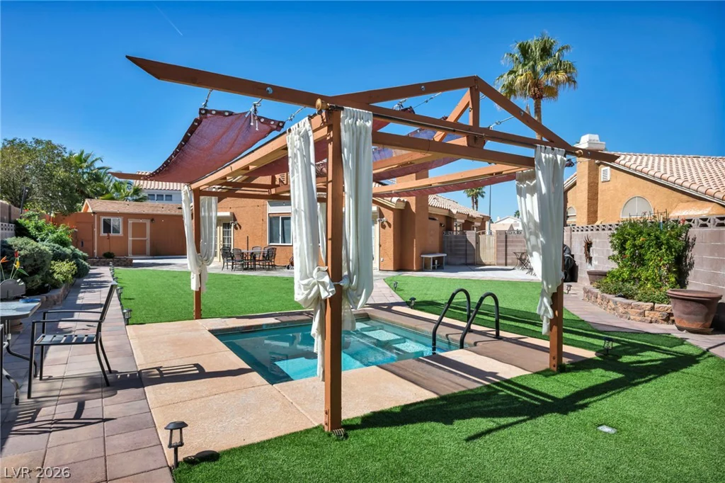 3702 Bizet, North Las Vegas, NV 89032