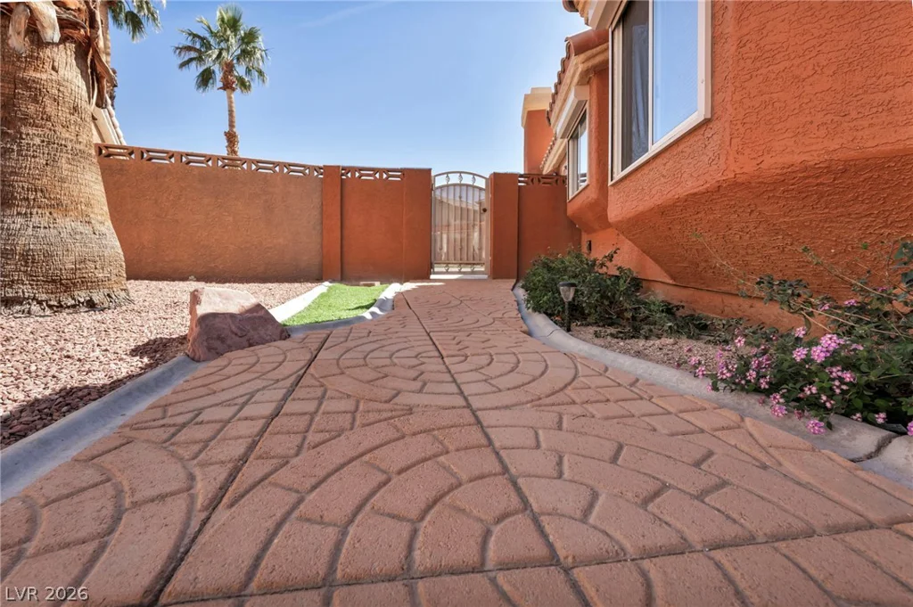 3702 Bizet, North Las Vegas, NV 89032