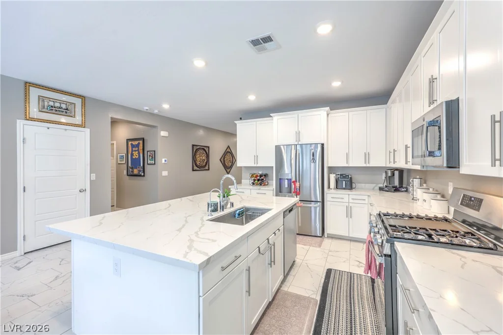 10089 Desert Azure, Las Vegas, NV 89178