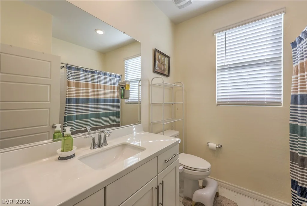 10089 Desert Azure, Las Vegas, NV 89178