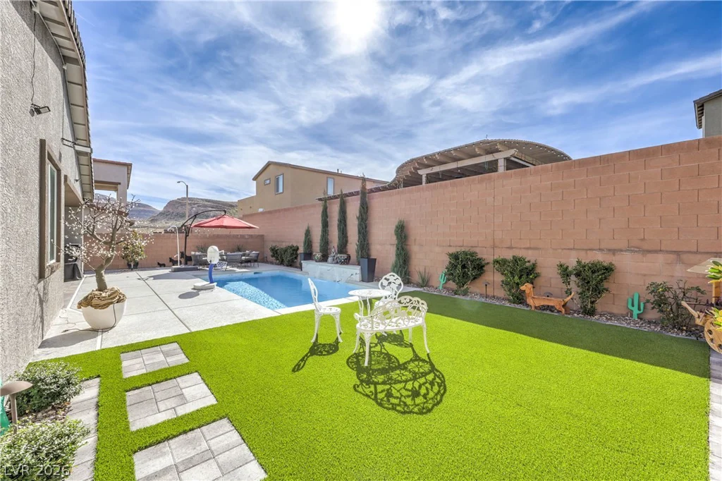 10089 Desert Azure, Las Vegas, NV 89178