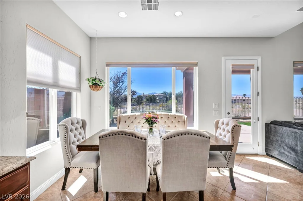 8525 Killians Greens, Las Vegas, NV 89131