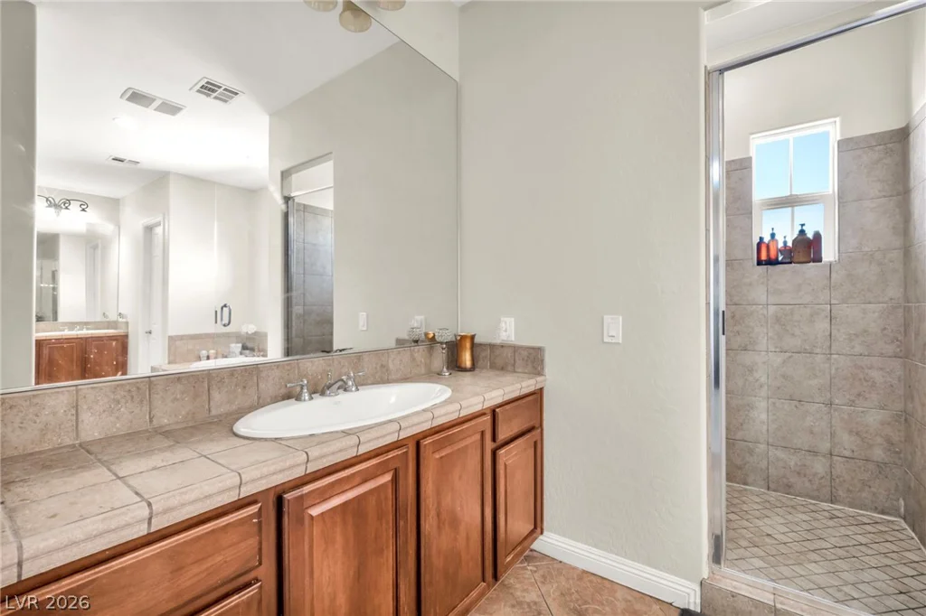 8525 Killians Greens, Las Vegas, NV 89131