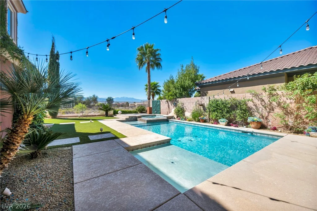 8525 Killians Greens, Las Vegas, NV 89131
