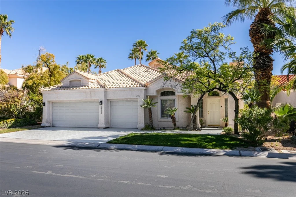 2016 Bay Hill, Las Vegas, NV 89117