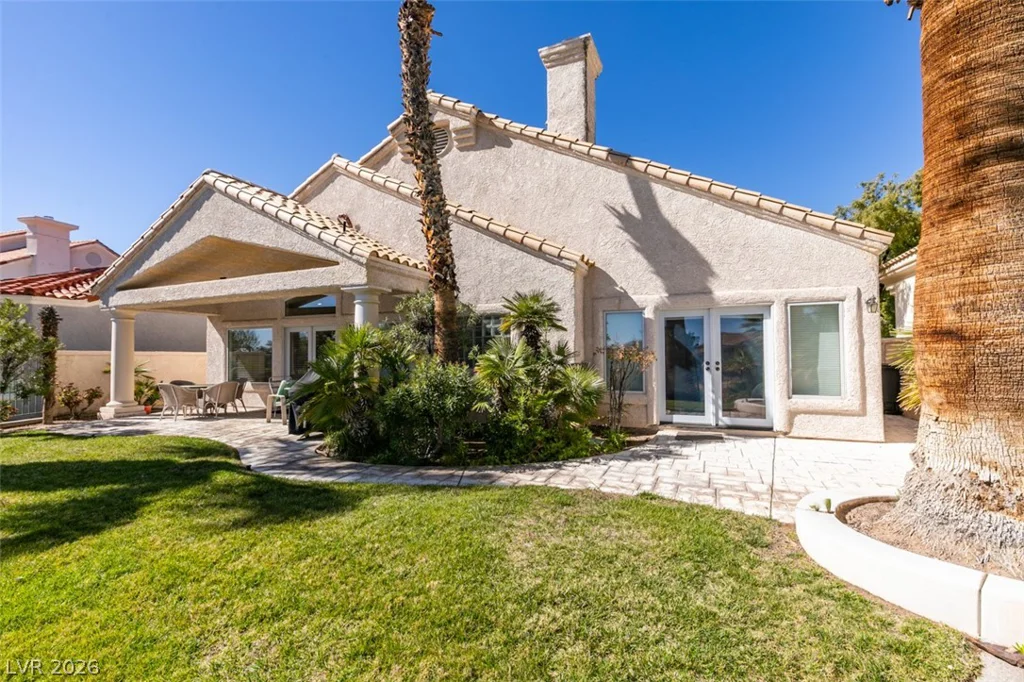 2016 Bay Hill, Las Vegas, NV 89117