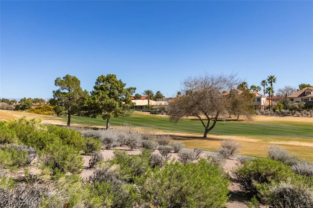 2016 Bay Hill, Las Vegas, NV 89117