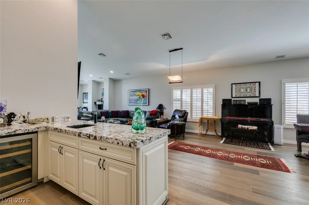 2016 Bay Hill, Las Vegas, NV 89117