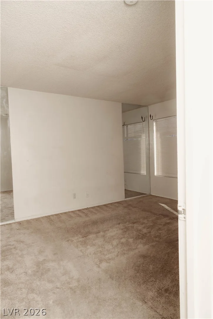 1477 Hialeah, Las Vegas, NV 89119