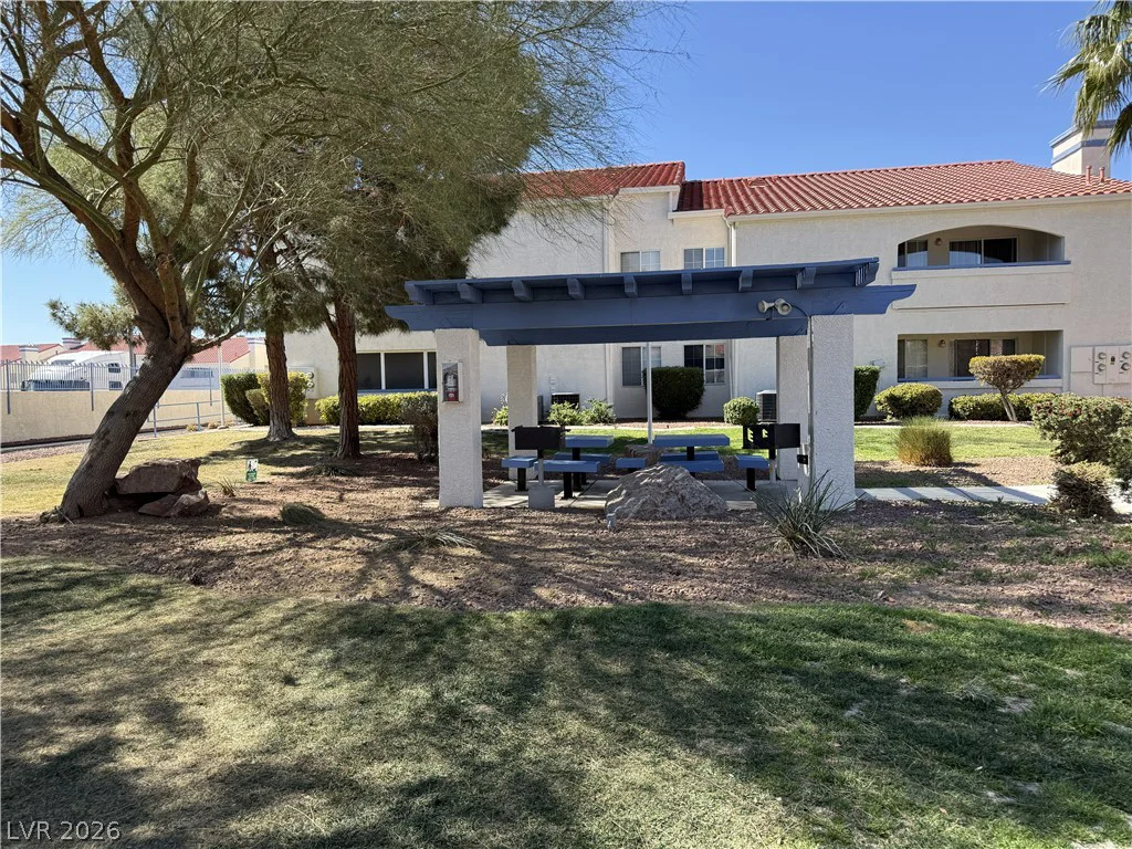 2725 Nellis, Las Vegas, NV 89121
