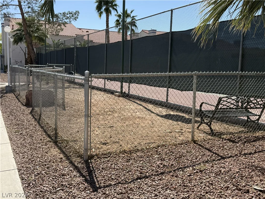 2725 Nellis, Las Vegas, NV 89121