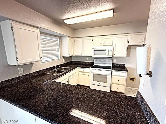 2725 Nellis, Las Vegas, NV 89121