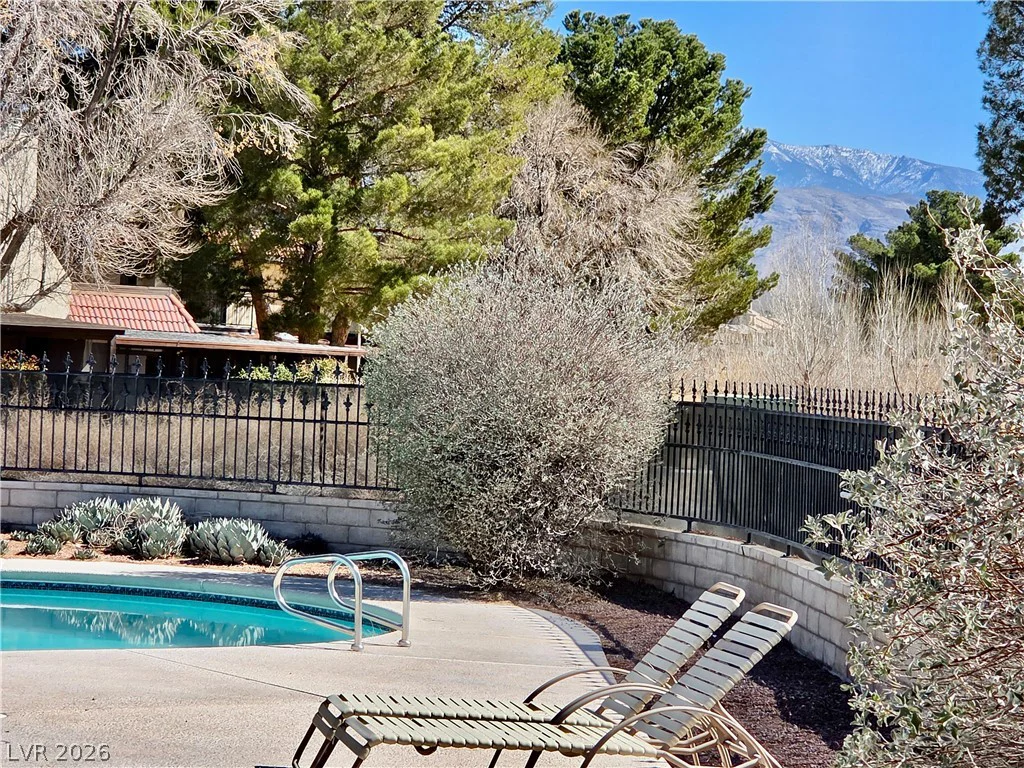 741 Bourbon, Pahrump, NV 89048