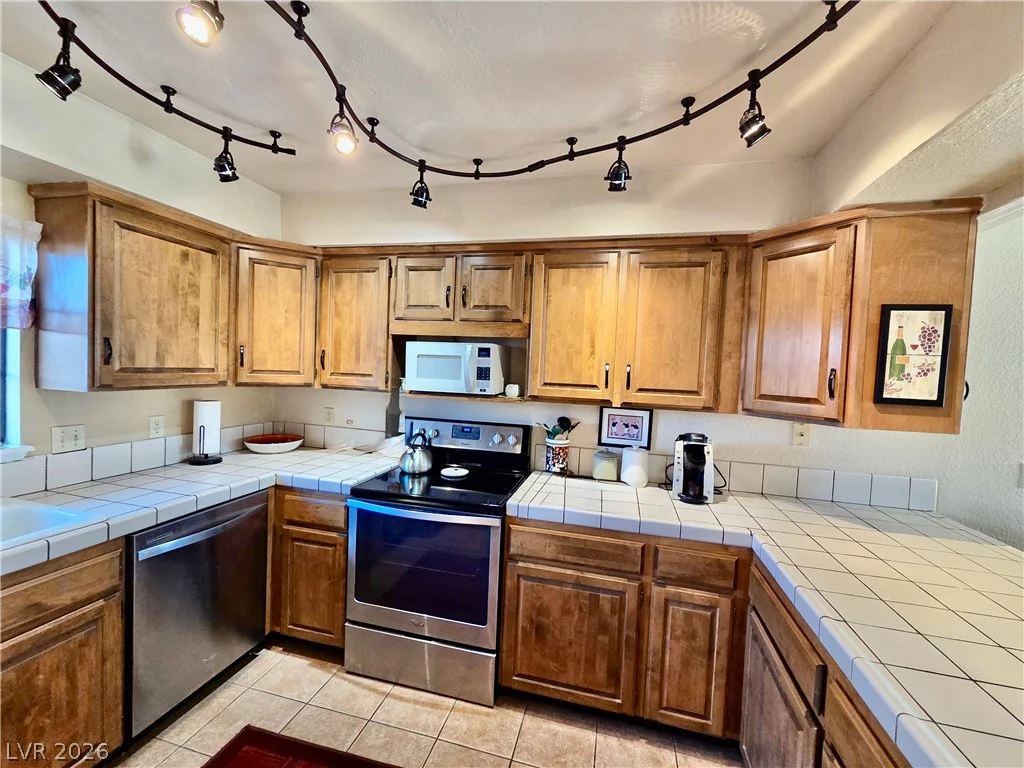 741 Bourbon, Pahrump, NV 89048