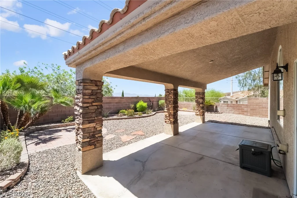 1071 Snow Roof, Henderson, NV 89052