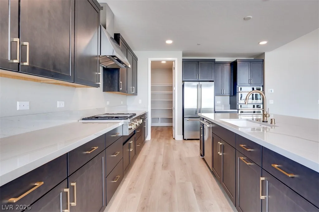10324 Peako Hills, Las Vegas, NV 89166