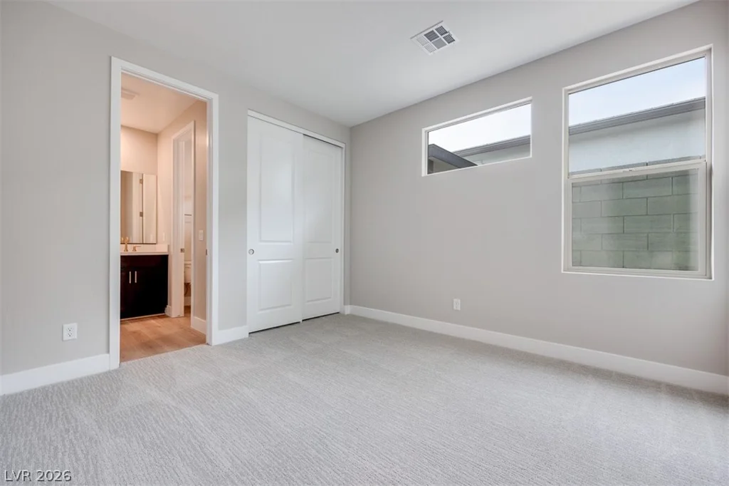 10324 Peako Hills, Las Vegas, NV 89166