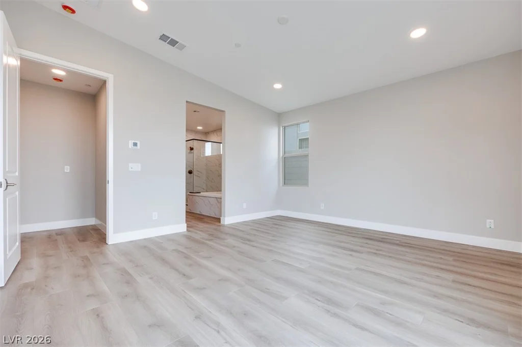 10324 Peako Hills, Las Vegas, NV 89166