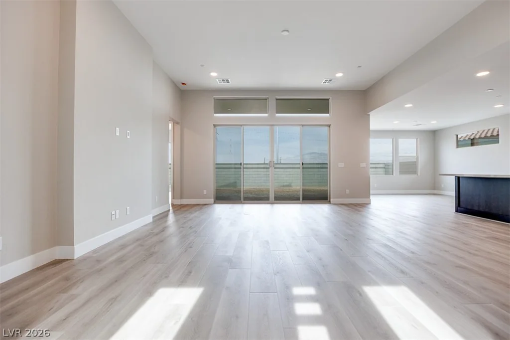 10324 Peako Hills, Las Vegas, NV 89166