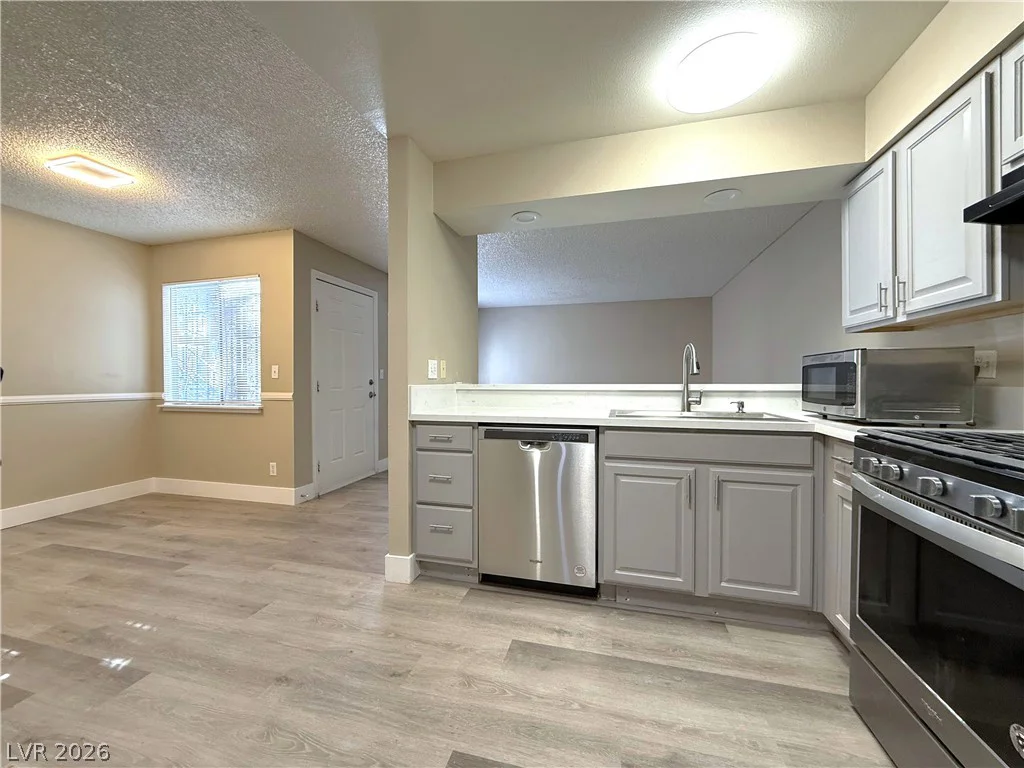 4348 Tara, Las Vegas, NV 89102