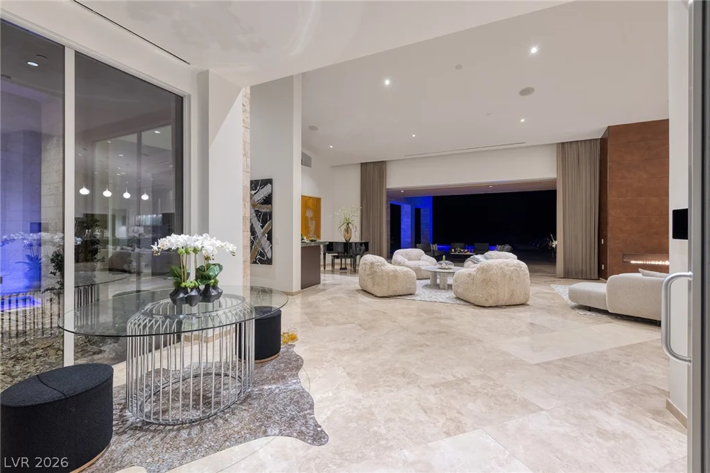 36 Quiet Moon, Las Vegas, NV 89135