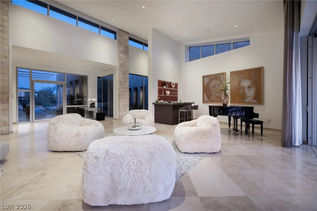 36 Quiet Moon, Las Vegas, NV 89135