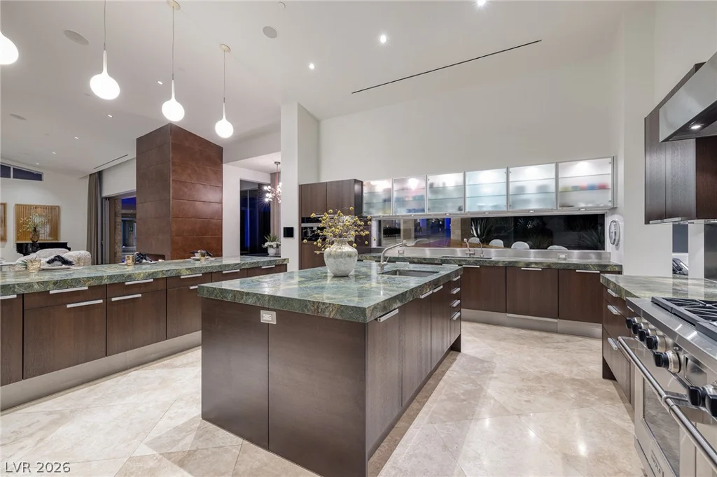 36 Quiet Moon, Las Vegas, NV 89135