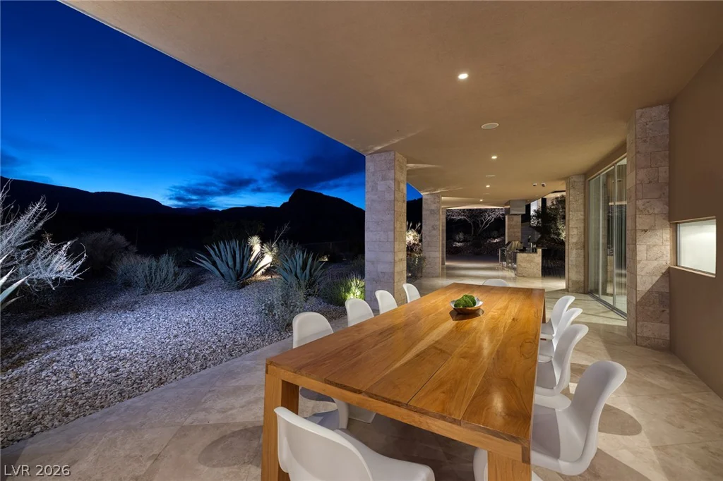 36 Quiet Moon, Las Vegas, NV 89135